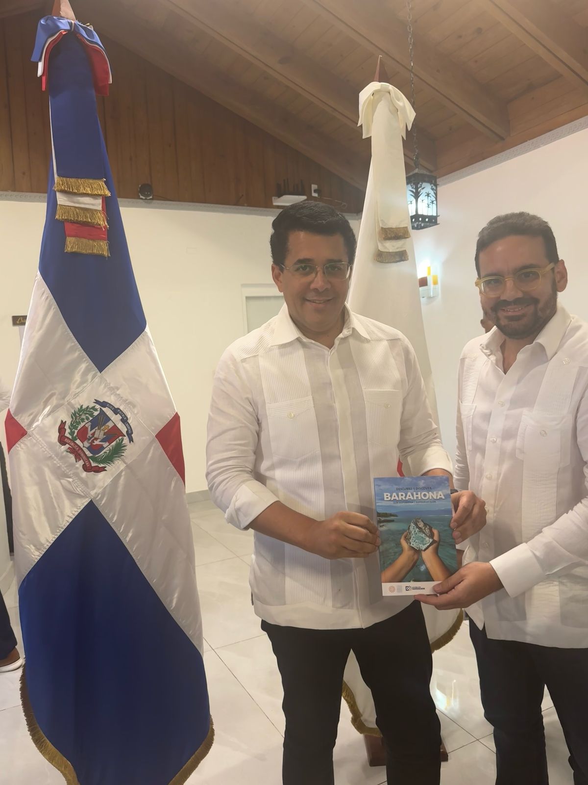 Clúster Turístico y Productivo de la provincia de Barahona presenta nueva edición de la Guía Ecoturística de Barahona