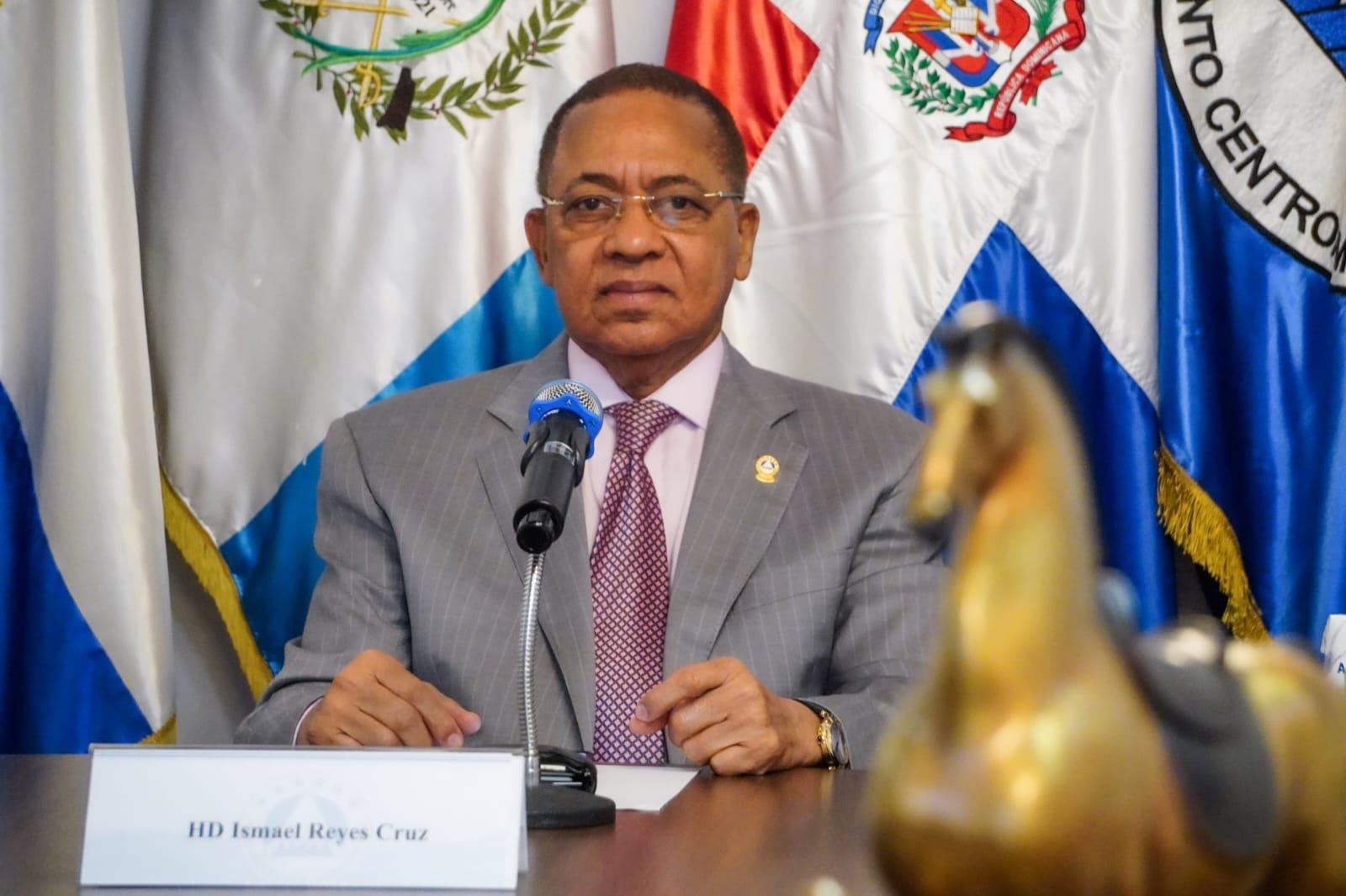 Ismael Reyes invita a reflexionar sobre el país que merecemos