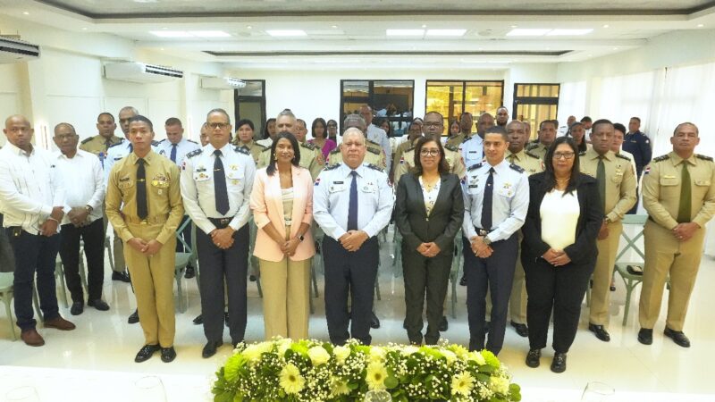Escuelas Vocacionales concluyen Diplomado en Gestión de Centros Educativos