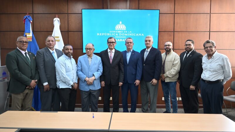 Gobierno anuncia aumento salarial de un 25 % al sector zonas francas industriales