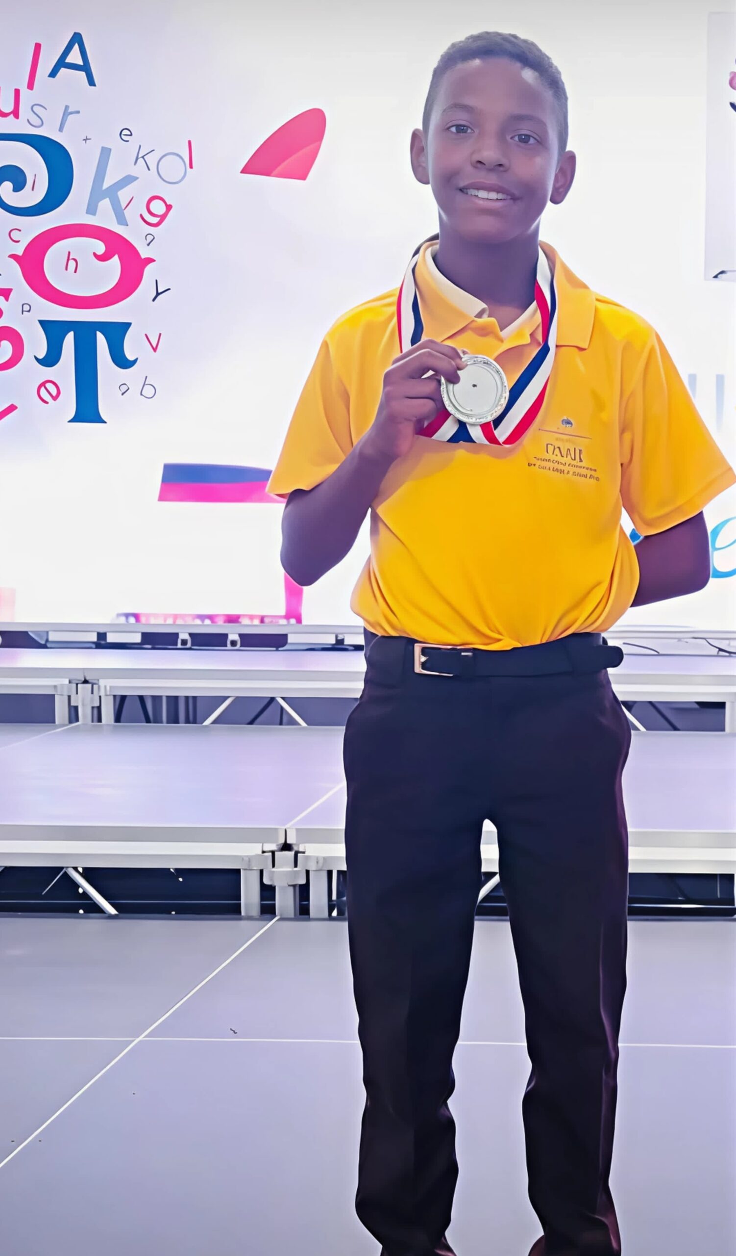 Estudiante de María Trinidad Sánchez obtiene Medalla de Plata en la Olimpiada Nacional de Lengua Española