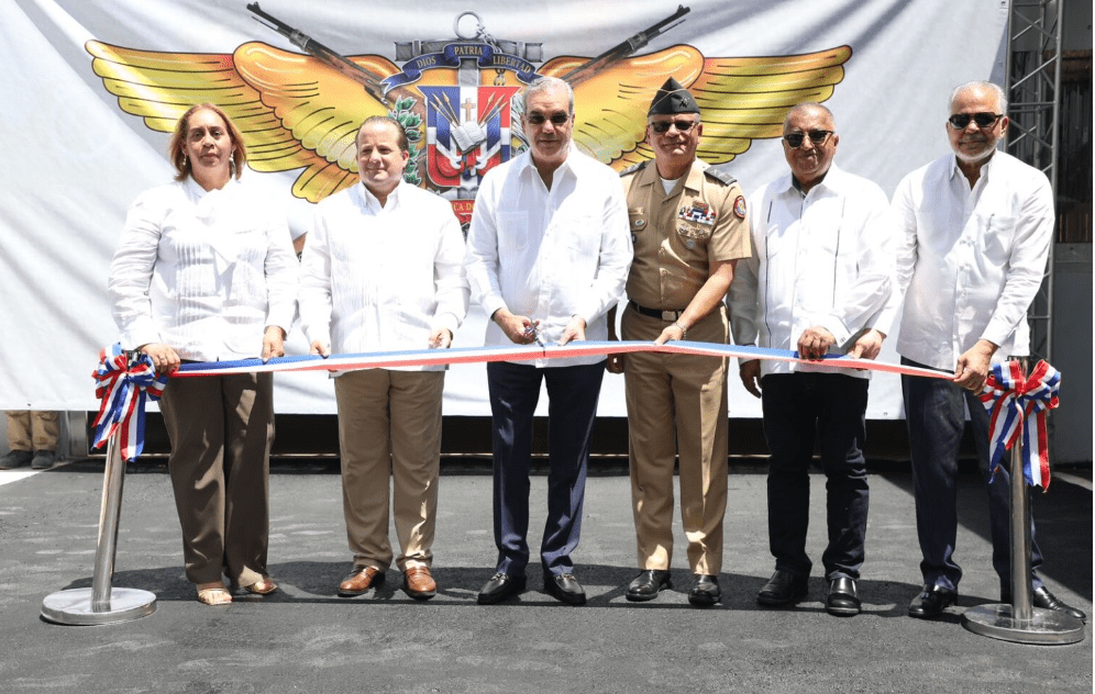 Presidente Abinader inaugura primera fase de la planta de ensamblaje de vehículos en San Cristóbal