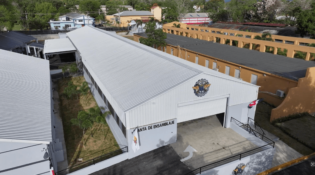 Presidente Abinader crea empresa estatal “Industria Militar Dominicana, S.A.” para fortalecer la soberanía y el desarrollo nacional