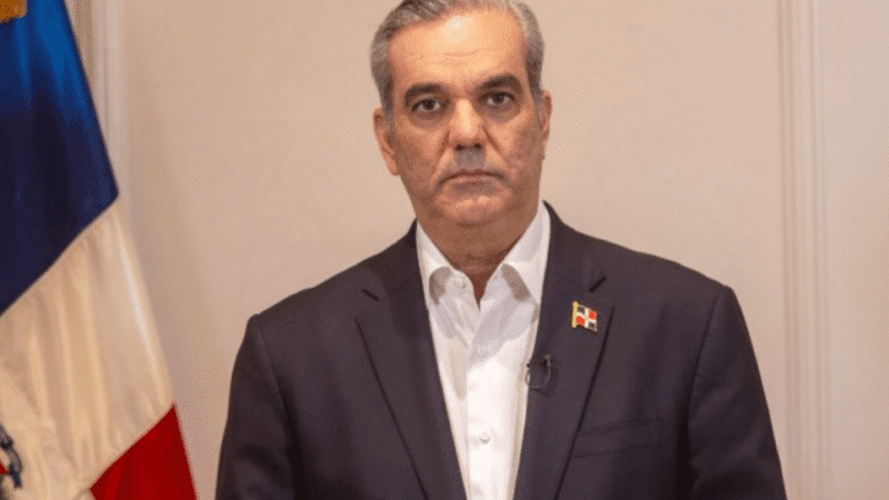 Abinader convoca formalmente a expresidentes a reunión sobre crisis haitiana