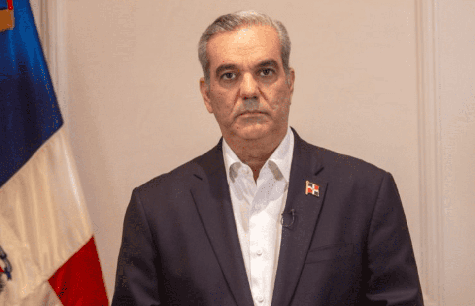 Abinader convoca formalmente a expresidentes a reunión sobre crisis haitiana