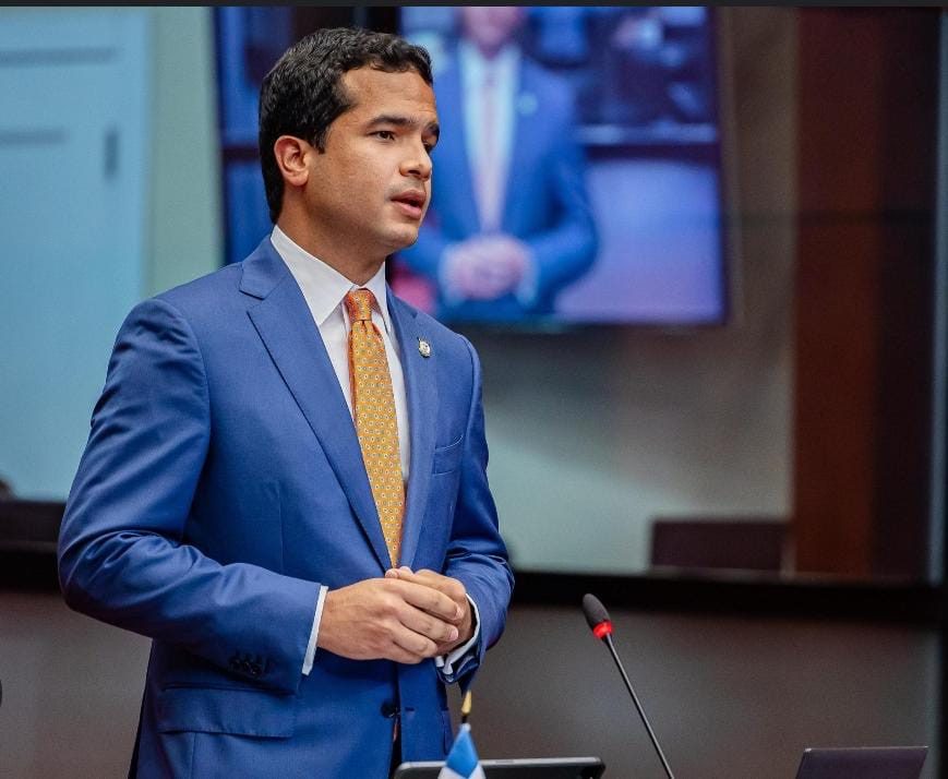 Senadores rechazan vistas públicas para proyecto de Contrataciones Públicas