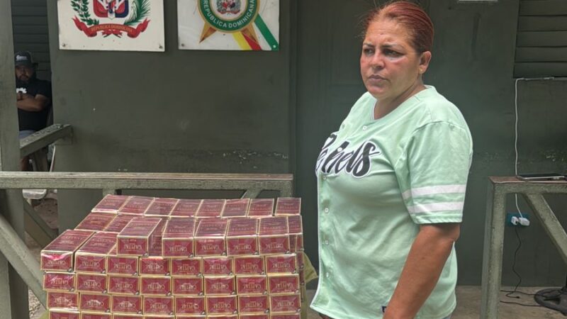 Ejército ocupa más de 20 mil unidades de cigarrillos de contrabando ocultos en el maletero de un vehículo en Dajabón
