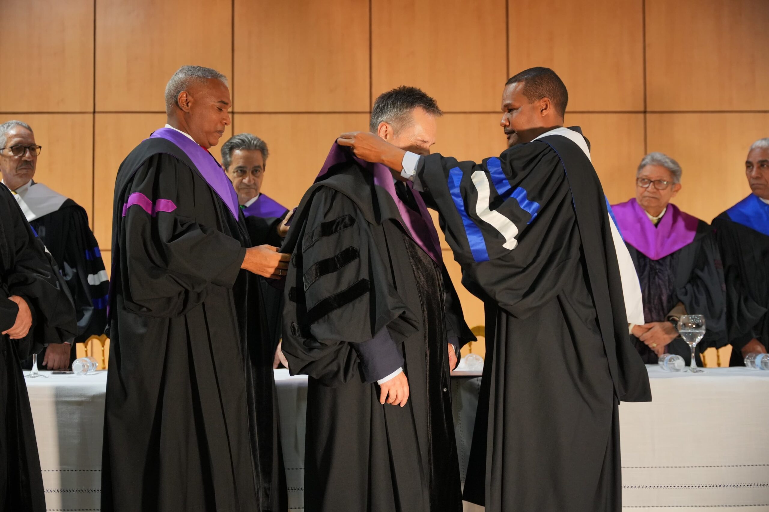 UASD inviste como “Profesor Honorario” al doctor Anchustegui Igartua de la Universidad del País Vasco