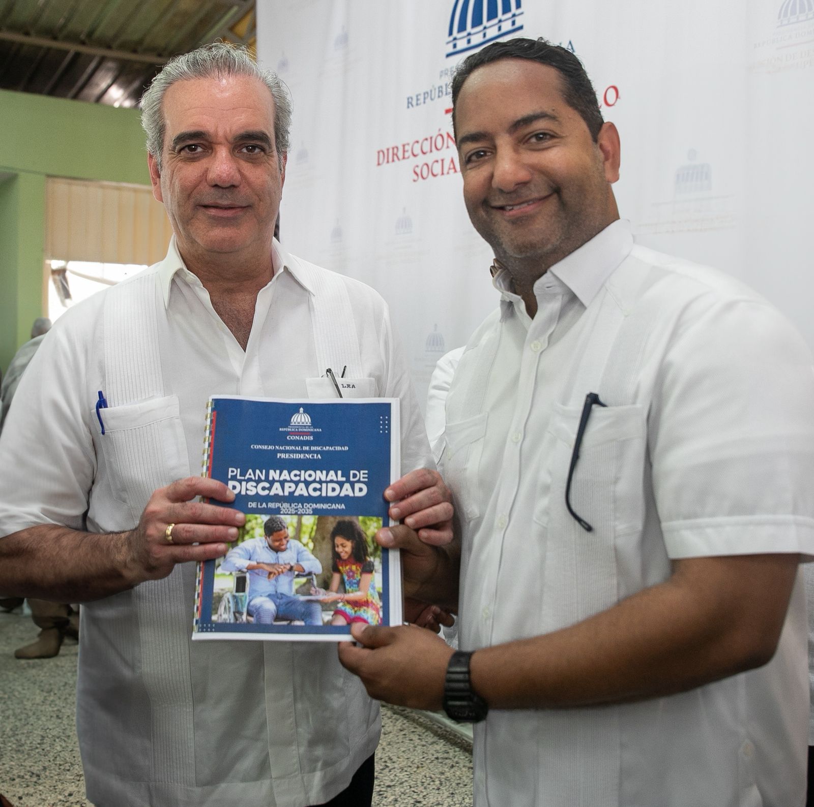 Presidente Luis Abinader recibe de CONADIS el borrador del Plan Nacional de Discapacidad