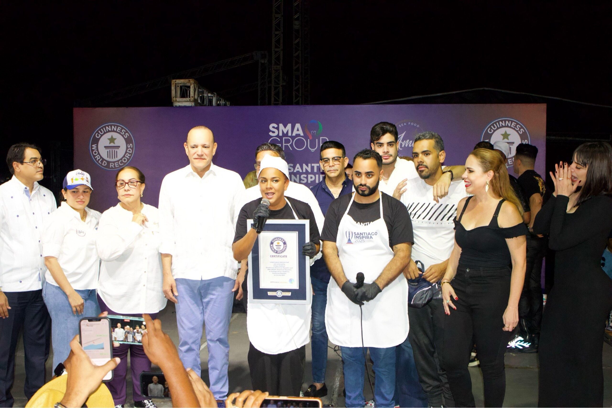 Santiago establece un nuevo Récord Guinness con el Mofongo más grande del mundo