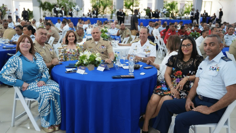 Ministerio de Defensa y ADEOFA celebran el Día de los Padres