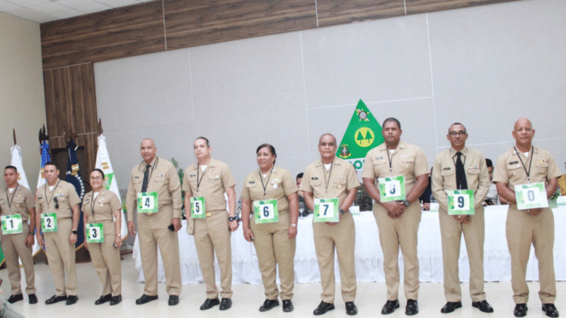 Oficiales generales y almirantes culminan jornada de elección de delegados de COOPINFA