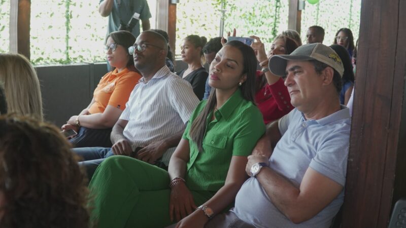 Emprende en Pareja: Una iniciativa transformadora desde el Centro Emprende Oriental.