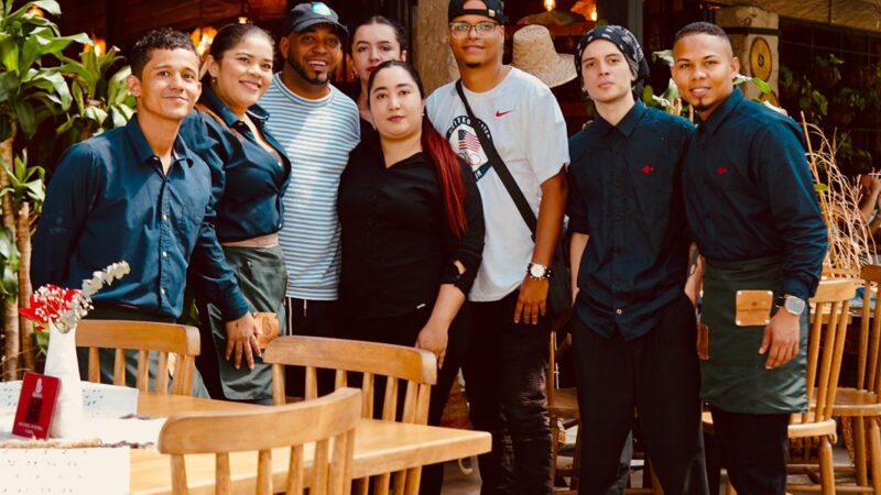 Luigui López conquista suelo colombiano junto a Pasaporte Aventurero: 7 días de pura aventura, cultura y adrenalina en Medellín