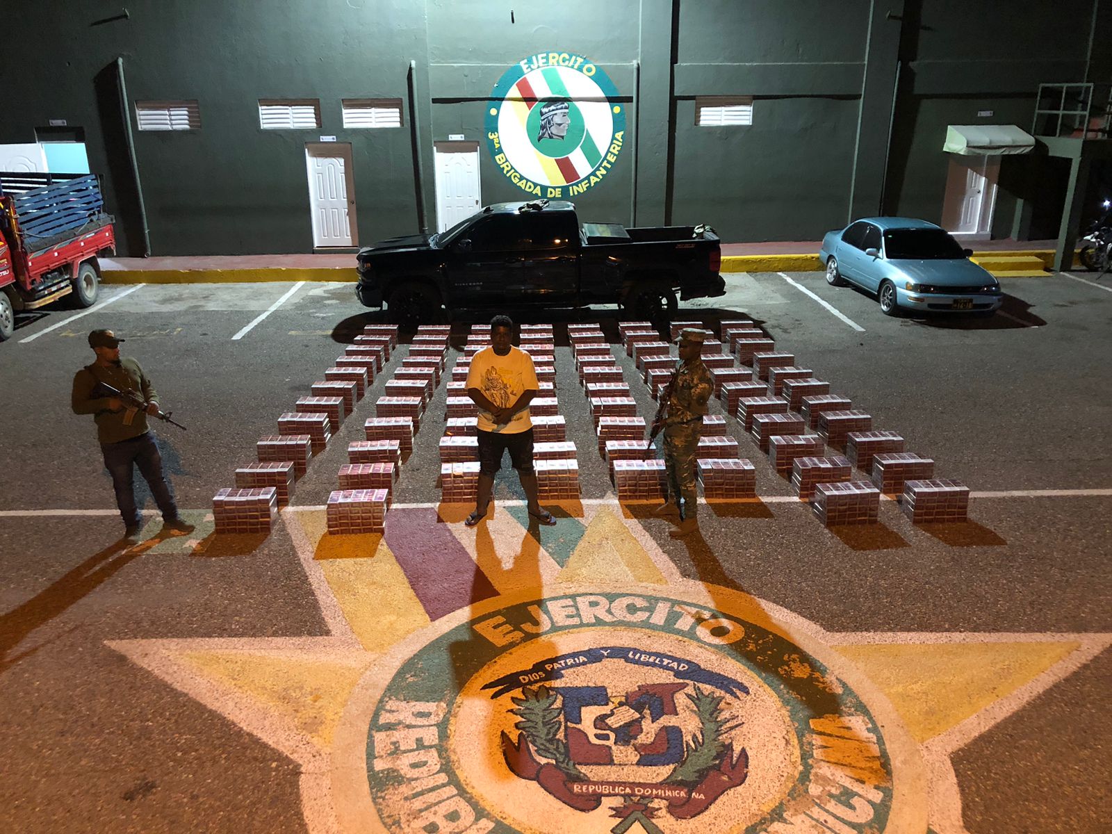 Ejército envía a la justicia a 745 personas por tráfico de indocumentados y contrabando