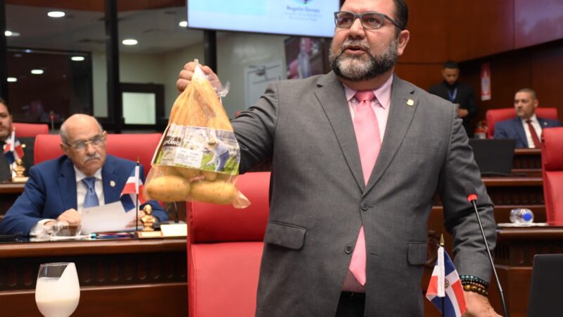 Rogelio Genao pide mantener uso de papa en desayuno escolar