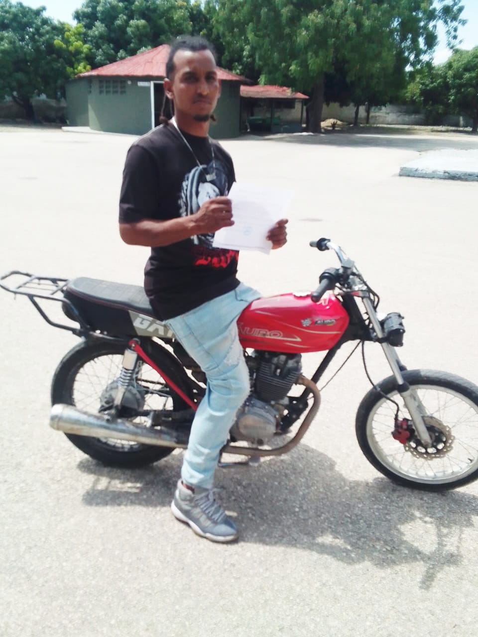 Por segunda vez detienen motociclista por tráfico de indocumentados en Las Matas de Farfán