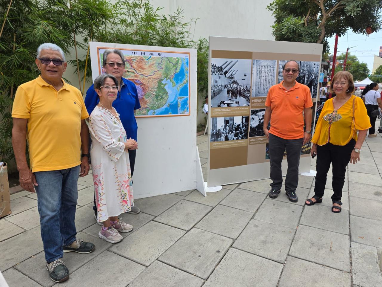 Fundación Flor para Todos conmemora 80 años de la resistencia china con exposición fotográfica en el Barrio Chino