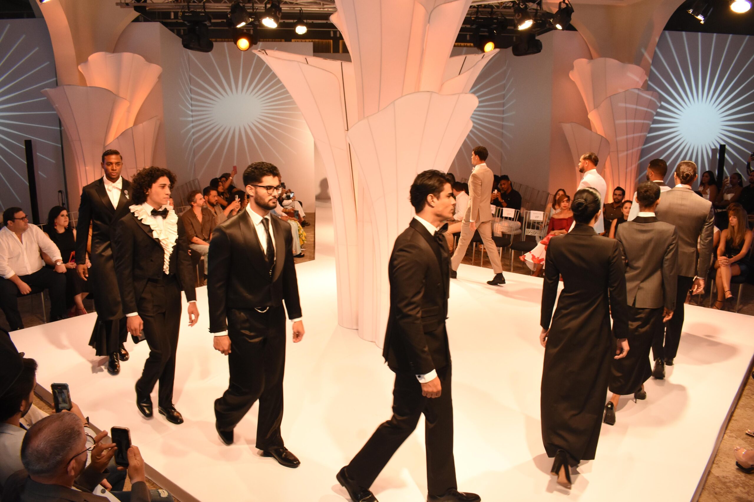 La nueva propuesta de Leonardo Fifth Avenue: “Ceremonia 2026”, conquista el Bridal Week RD