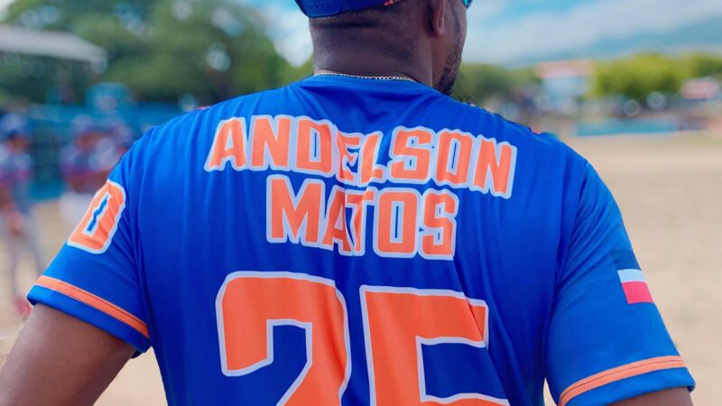 Andelson Matos refuerza su compromiso con el deporte al apoyar Torneo Doble AA en Jimaní