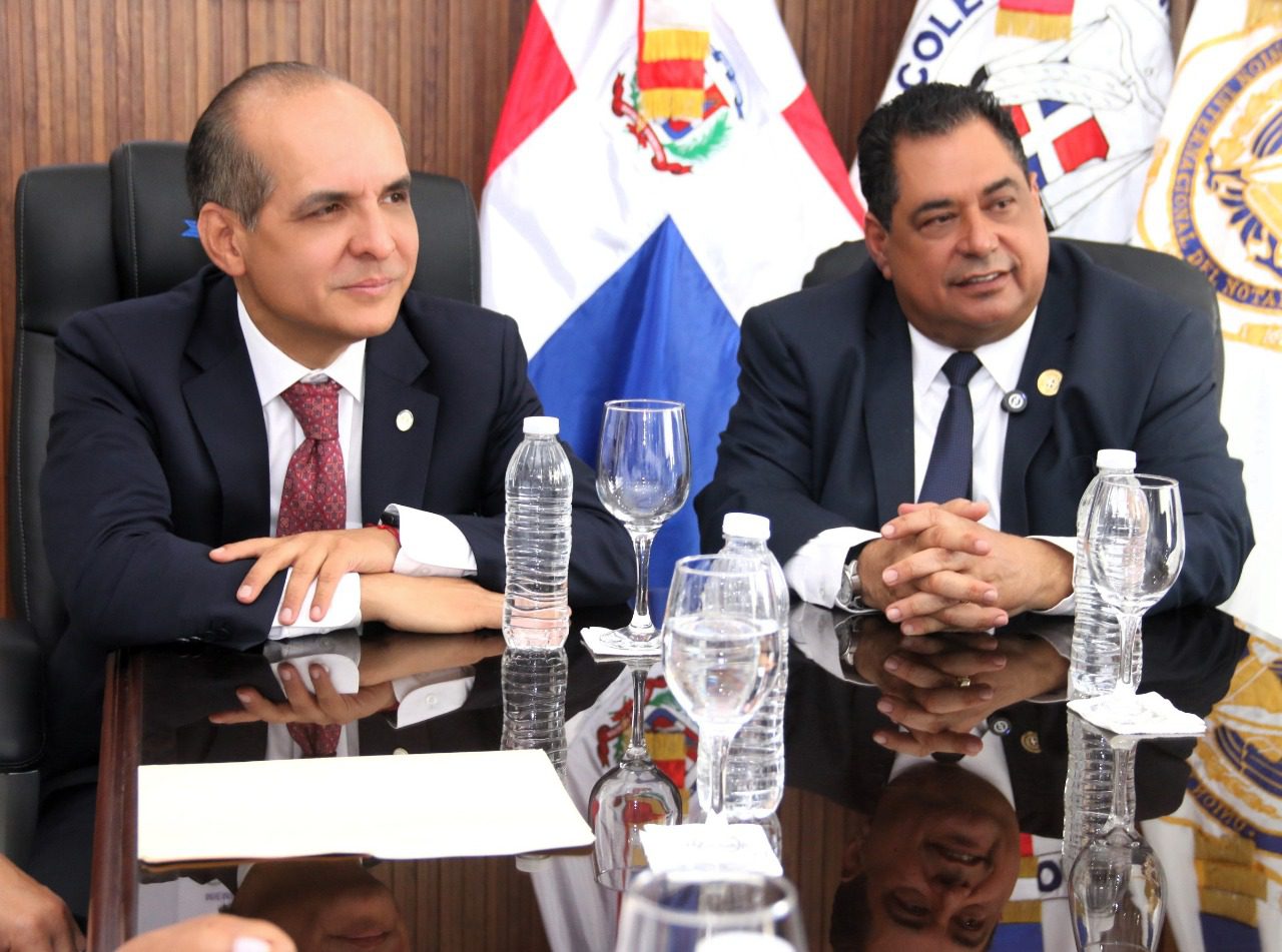 RD se consolida como referente regional; Homero López elogia avances del notariado dominicano