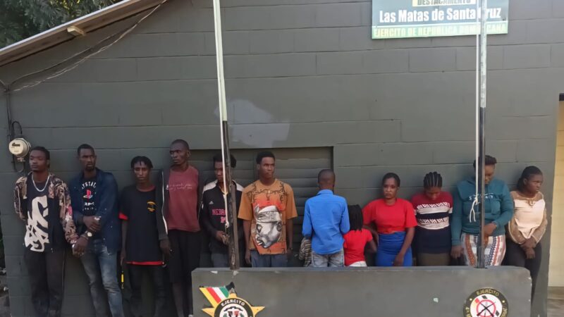 En diferentes comunidades de Montecristi Ejército detiene a 43 haitianos indocumentados