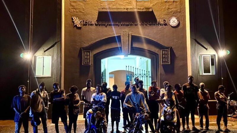 Patrulla del Ejército detiene a 56 nacionales haitianos en operativo en Guayubín, Montecristi