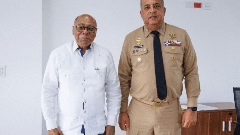 Lee Ballester y Ray Guevara analizan oportunidades para robustecer el marco legal de política migratoria