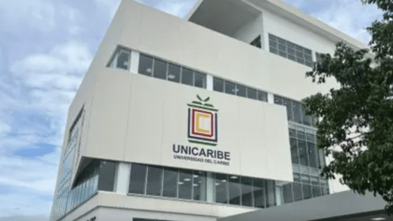 Innovatec entrega el Premio “Ranking Educativo Innovatec 2025 — Excelencia Educativa e Innovadora” a la Universidad del Caribe en RD