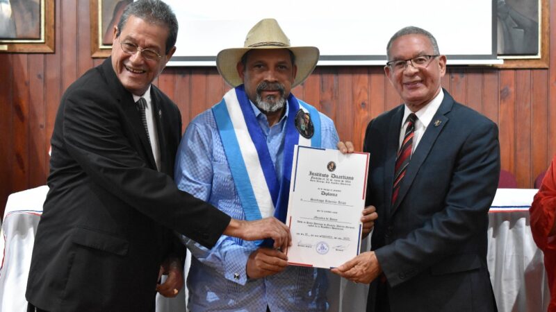 Instituto Duartiano juramentó a 23 nuevo miembros de honor en solemne ceremonia