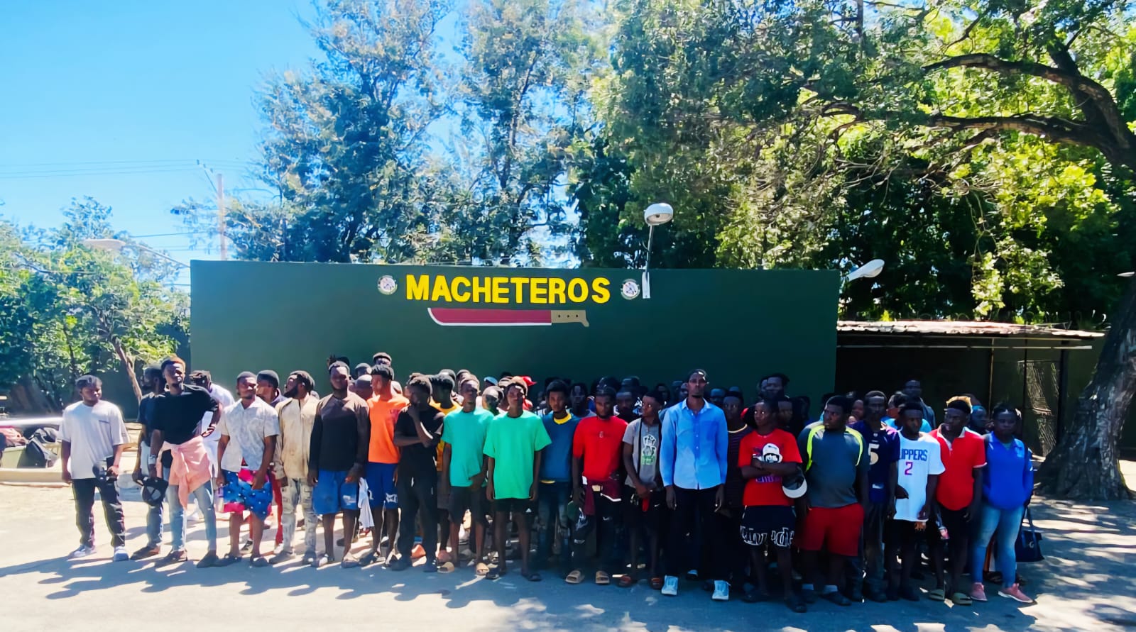 EJército detiene a 93 nacionales haitianos en operativos simultáneos en Valverde y Santiago Rodríguez
