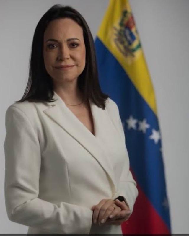 María Corina Machado recibe el Premio Nobel de la Paz 2025 por su lucha en favor de la democracia en Venezuela