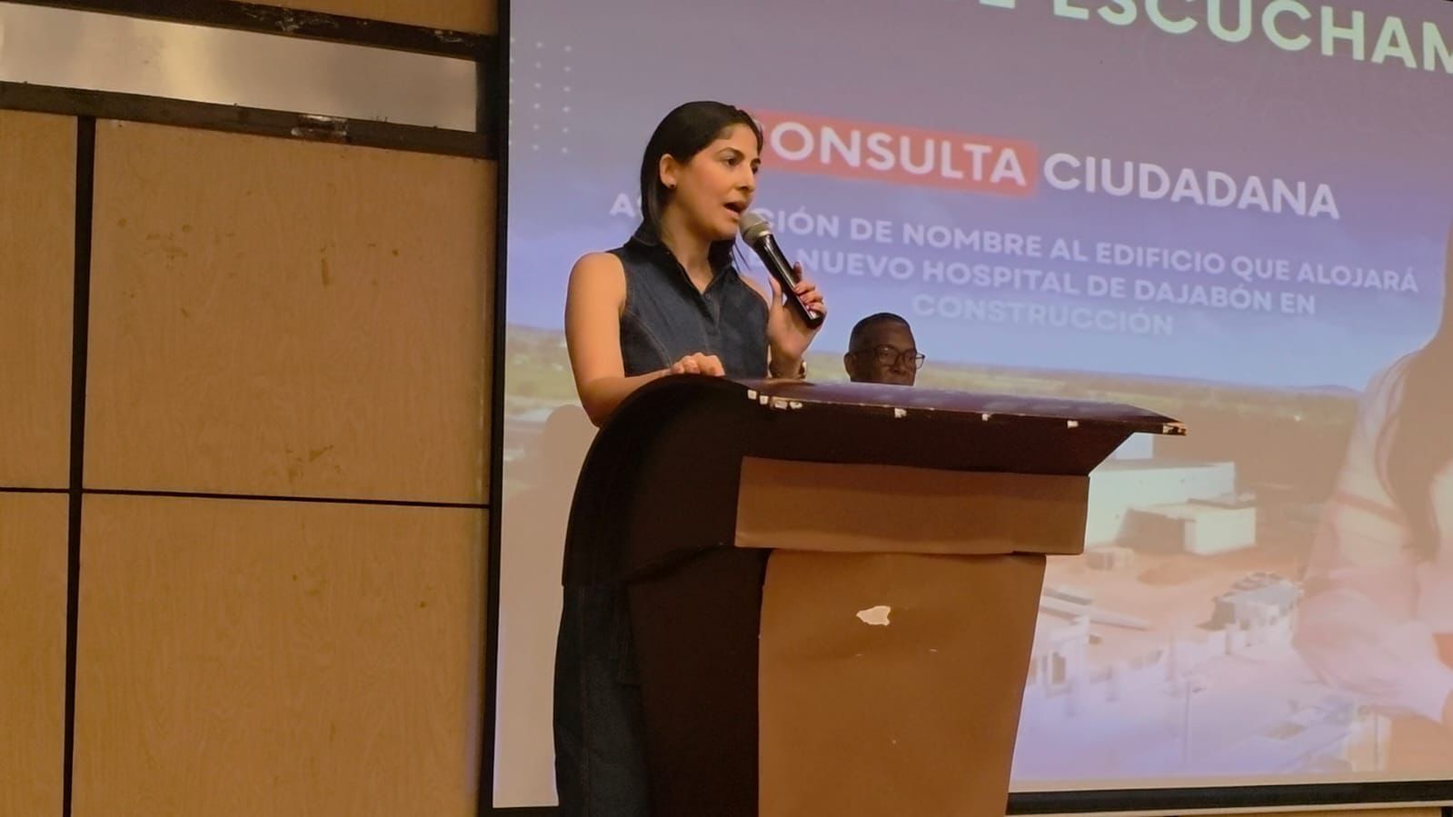 Daritza Zapata escucha la voz del pueblo: Dajabón elige mantener el nombre de su hospital