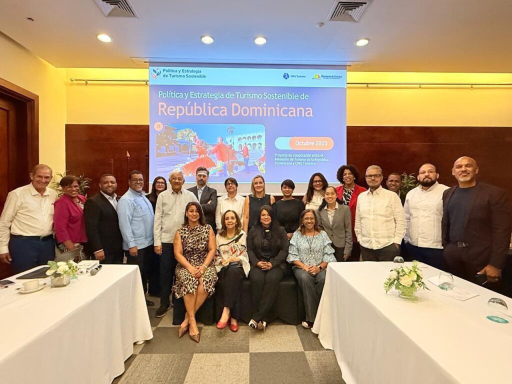 Adompretur dialoga con especialistas de ONU Turismo sobre la Estrategia Nacional de Turismo Sostenible