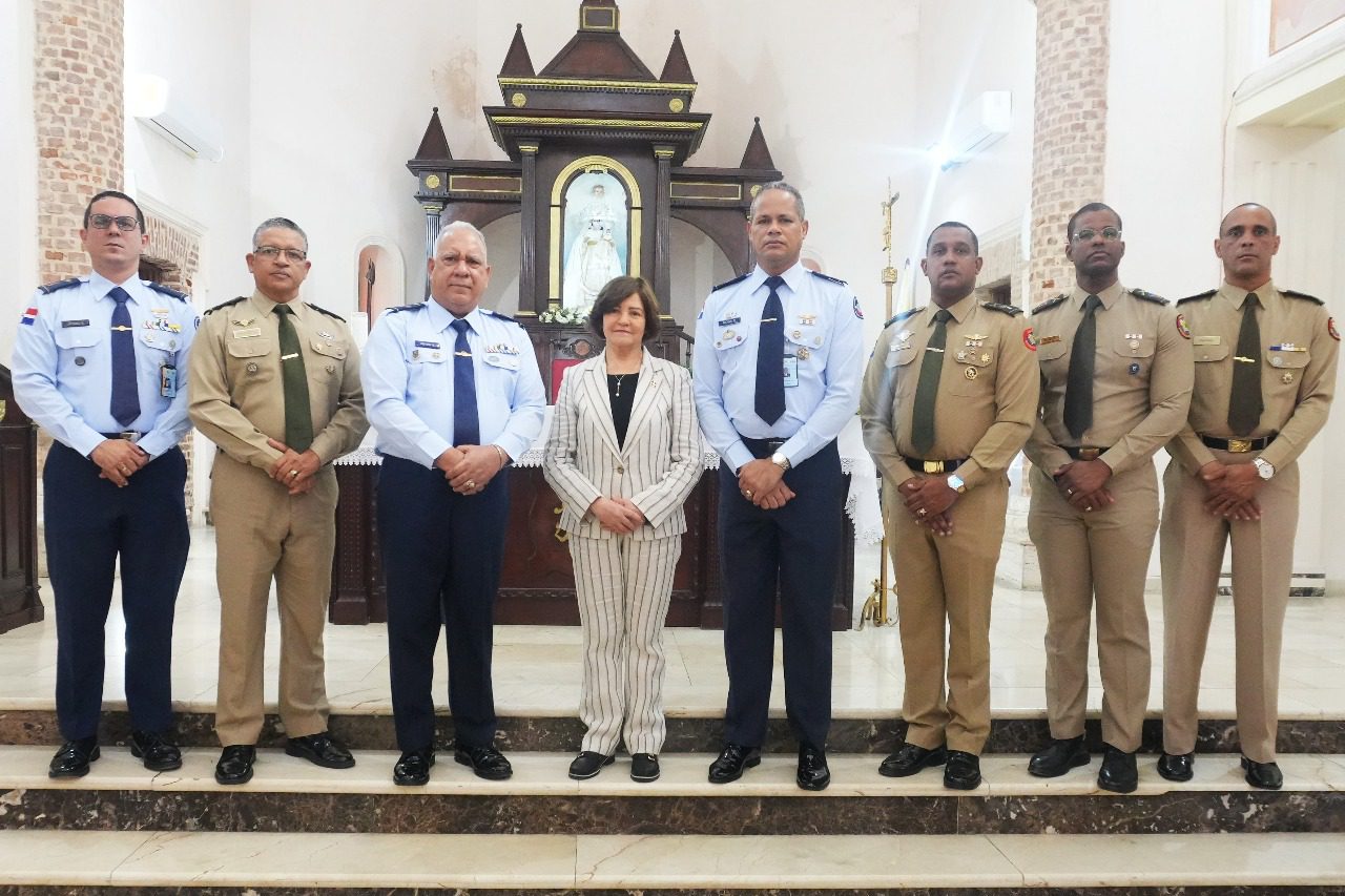 Escuelas Vocacionales de las Fuerzas Armadas y de la Policía Nacional conmemoran 59 años de su fundación en Baní