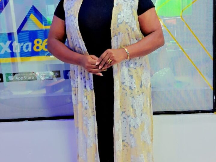 Raquel Peralta: Voz, Trayectoria y Propósito en la Comunicación Dominicana