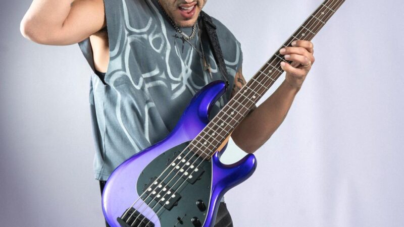 Max Santos, integrante del legendario Grupo Aventura, presenta su primer tema como solista