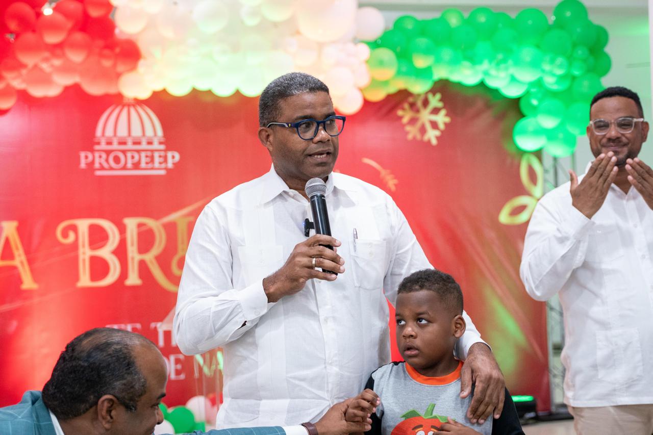 PROPPEEP inicia almuerzos navideños con familias con niños autistas y discapacidad