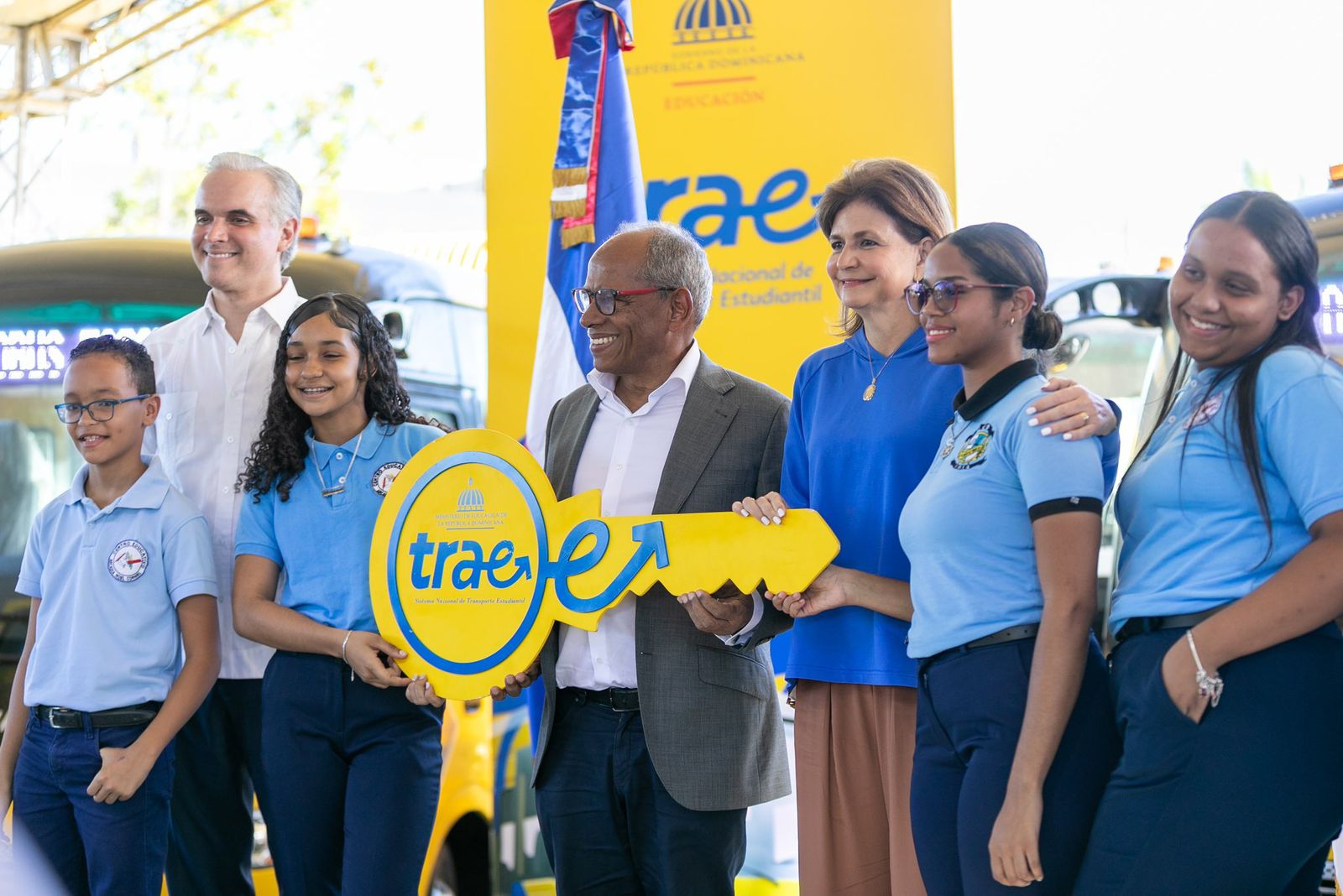 Transporte Estudiantil ha generado más de RD$12,000 millones en ahorros para las familias
