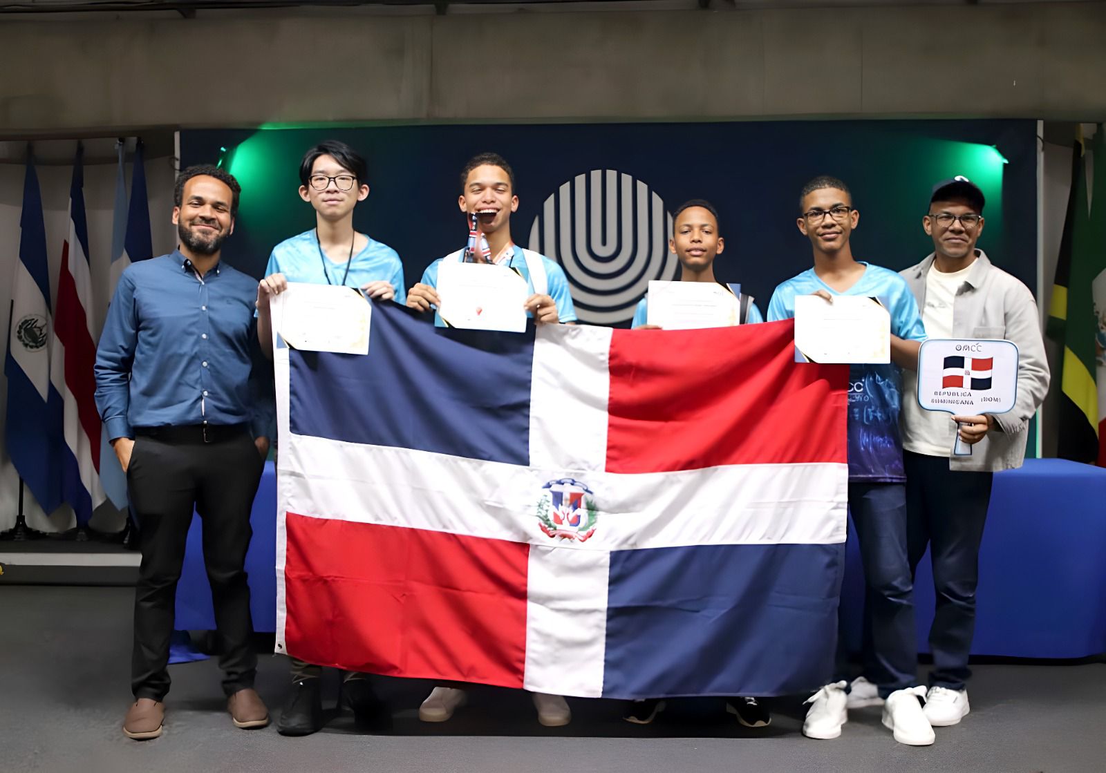 Estudiantes dominicanos se destacan en la vigésimo séptima Olimpiada de Matemática de Centroamérica y el Caribe.