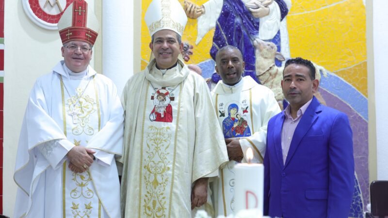 Juramentan al padre Cecilio De los Santos como Vicario Episcopal Territorial de Santo Domingo Norte