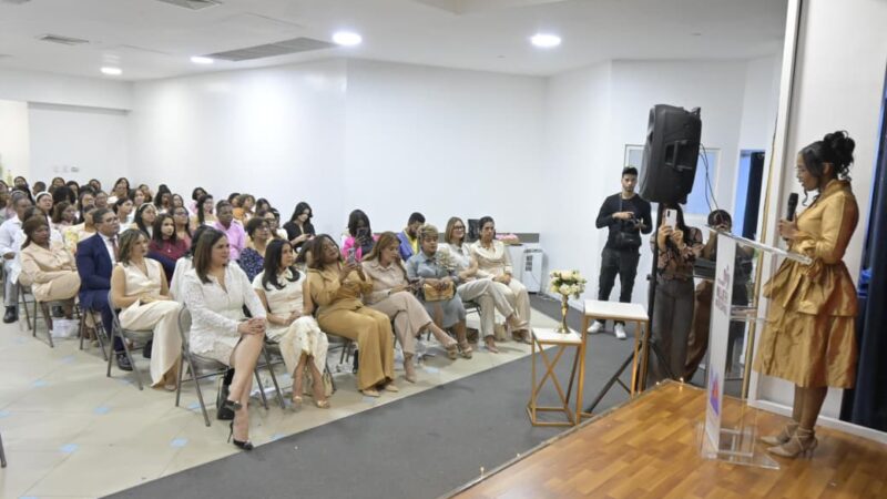 Mujer Integral, celebró su 1.º aniversario con el evento “Dejando Huellas: Un legado que trasciende”, exitosamente