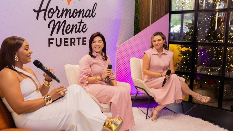“Abrazando Mi Nueva Era” reúne a más de 50 mujeres en un encuentro transformador de bienestar hormonal