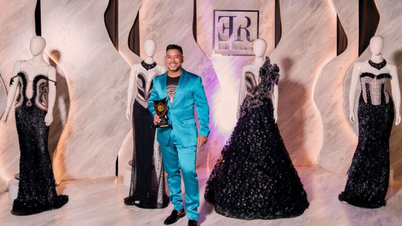 Diseñador Eddy Rambaldy presenta su colección 2025 en los Premios Fashion Top Models Internacional