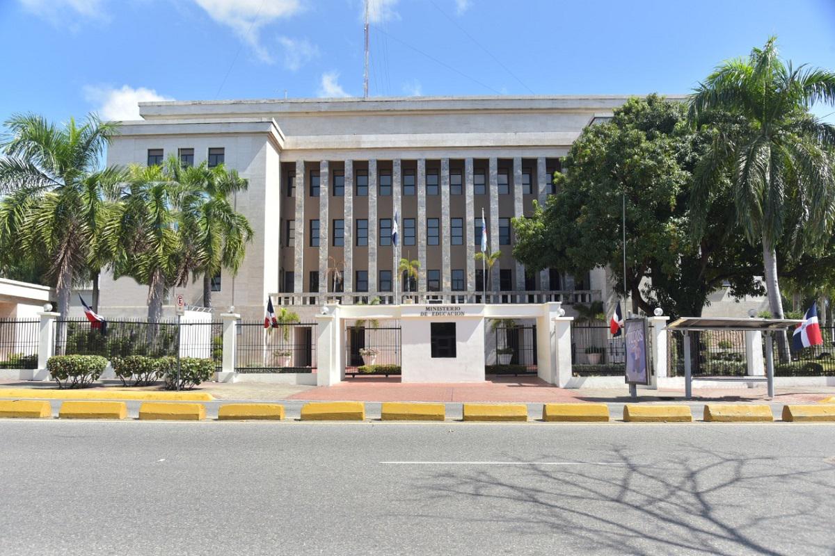 Ministerio de Educación recuerda segundo período año escolar 2025-2026 inicia este martes 6 de enero