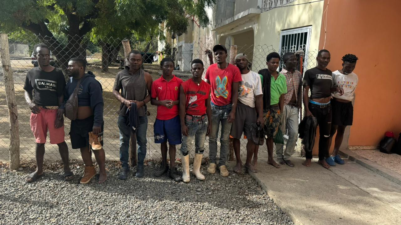 Ejército detecta con drones a grupo de haitianos indocumentados en una casa abandonada en San Juan de la Maguana