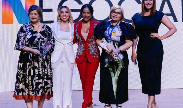 Rommy Grullón fue reconocida por su trayectoria y apoyo al emprendimiento femenino