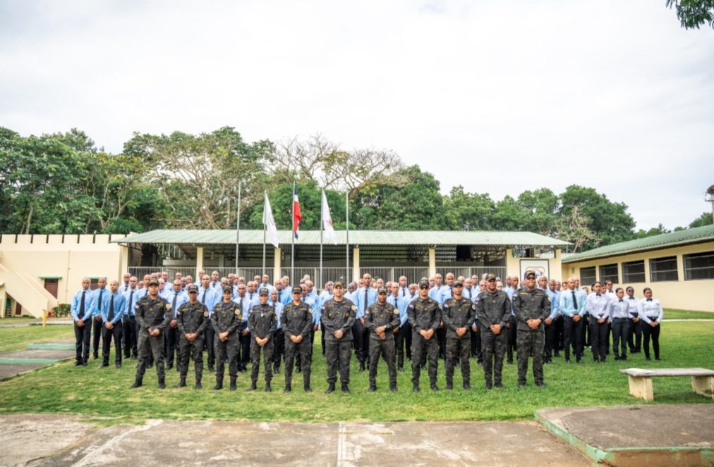 Presidente de la DNCD da bienvenida a 100 nuevos aspirantes a agentes antinarcóticos