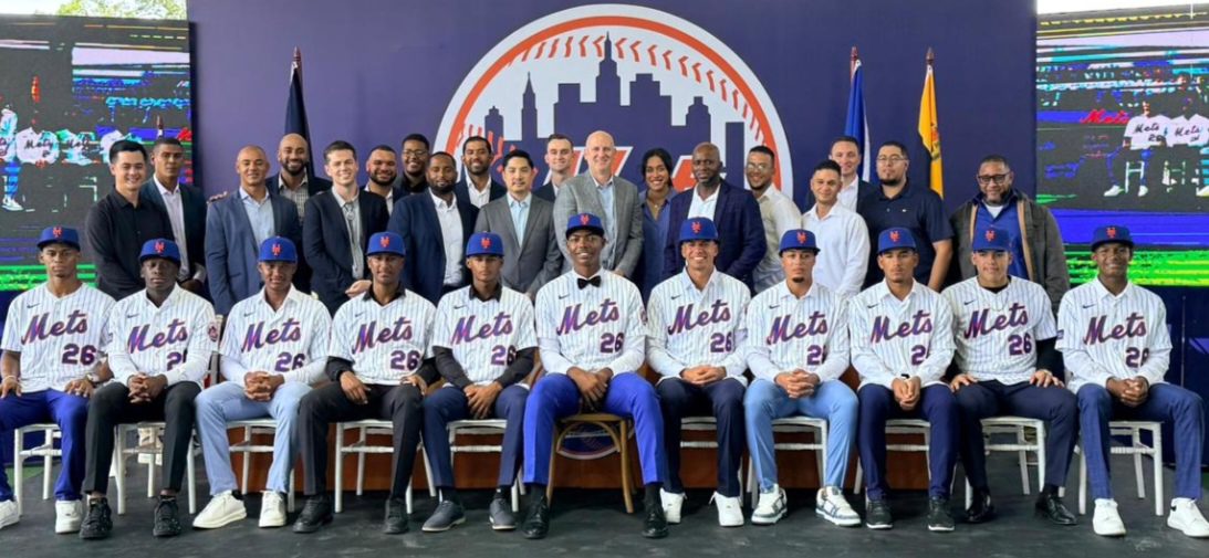Mets confían en talento dominicano y firman a Wandy Asigen por US$3.9 millones
