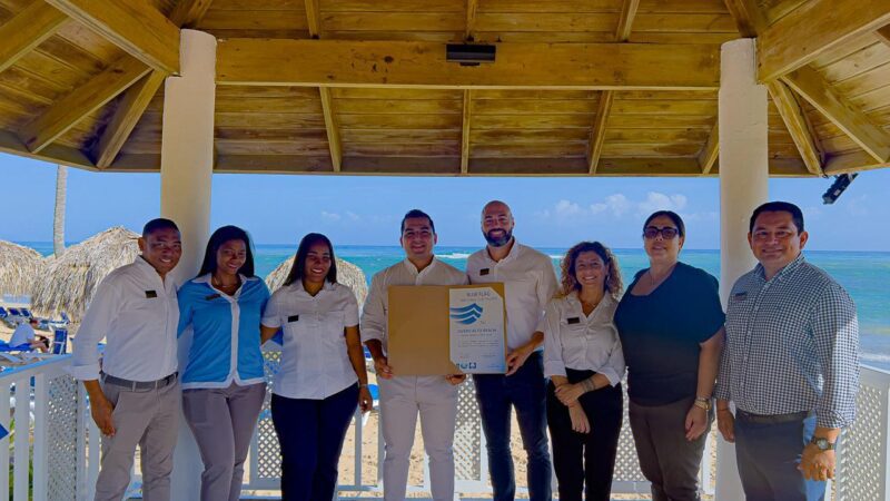 Gran Sirenis Punta Cana renueva bandera azul por 10mo año consecutivo 